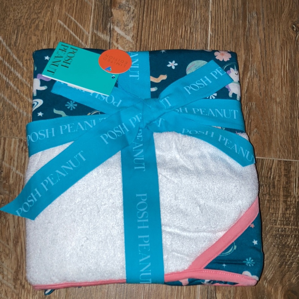 Posh Peanut Nella Hooded Towel